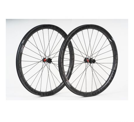 Kolesá No Limited Pro Race 39 SLP Gravel